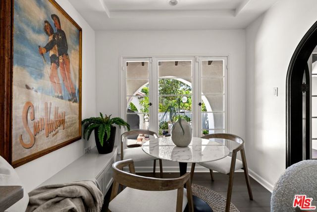 6410 Drexel Avenue, Los Angeles CA: https://media.crmls.org/mediaz/935ae5cd-d6d0-471d-9d41-c63341501f5a.jpg