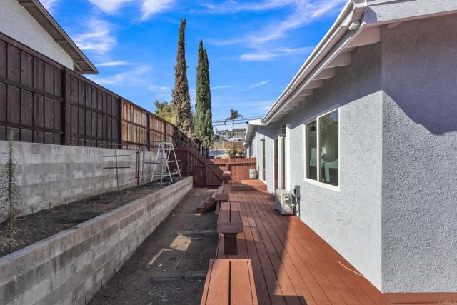 Detail Gallery Image 33 of 40 For 12405 Royal Rd, El Cajon,  CA 92021 - 3 Beds | 3 Baths