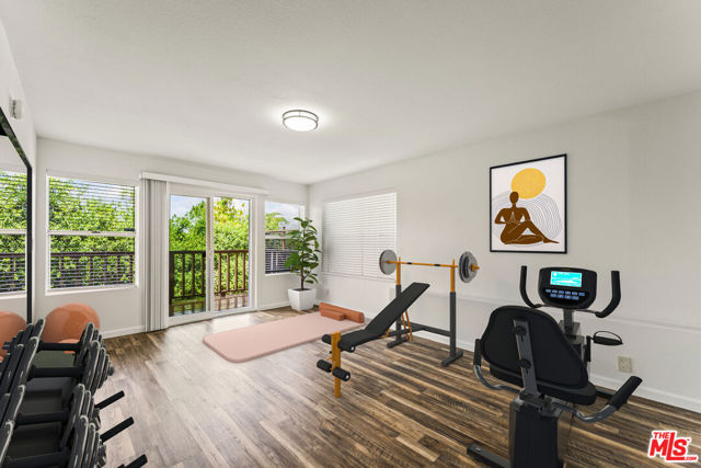 11621 Sunshine Terrace, Studio City CA: https://media.crmls.org/mediaz/935db09d-d752-41f4-ba28-8324c263597e.jpg