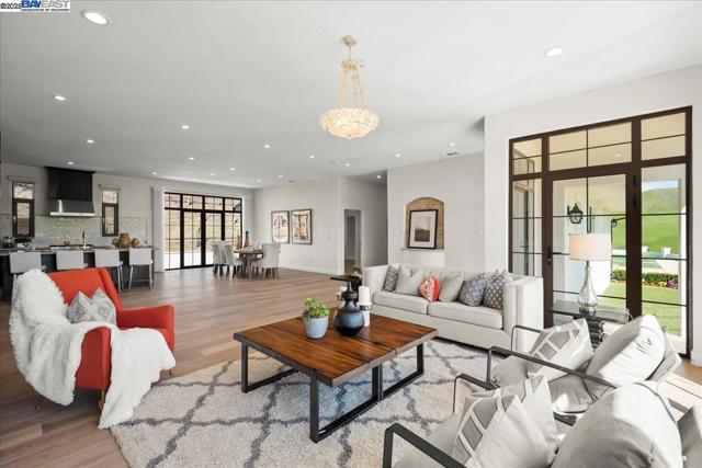 5388 Doolan Rd, Livermore CA: https://media.crmls.org/mediaz/935e69f2-7ca1-416b-a510-484459194aa1.jpg