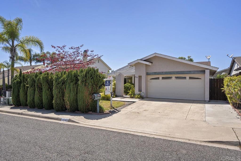 834 LA SENDA WAY