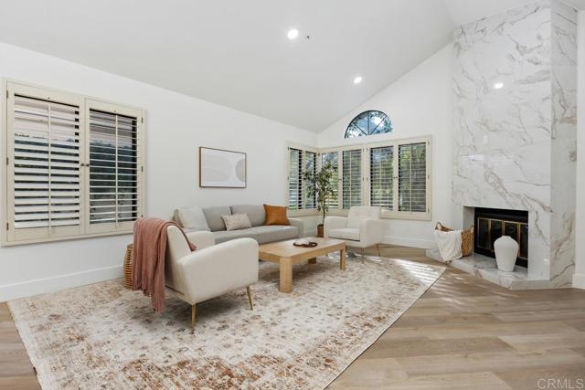 Detail Gallery Image 8 of 49 For 2533 Holly Valley Dr, Vista,  CA 92084 - 3 Beds | 2 Baths