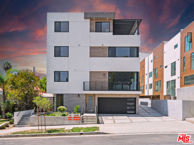 1955 Preuss Road, Los Angeles CA: https://media.crmls.org/mediaz/935ee2c2-b8f7-40e7-82b8-1b9c7b67a1c5.jpg