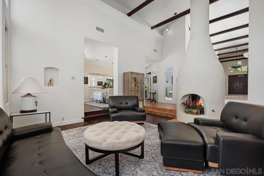 MLS #250035645SD image #11