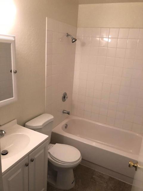 1050 BEECH Street, Redwood City CA: https://media.crmls.org/mediaz/936003f0-d41b-4185-abb8-ab2830e88c1e.jpg