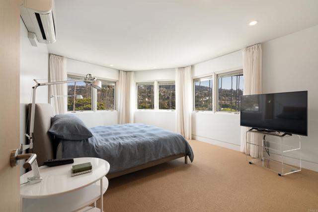 Detail Gallery Image 17 of 27 For 2110 Avenida De La Playa #C,  La Jolla,  CA 92037 - 3 Beds | 2/1 Baths