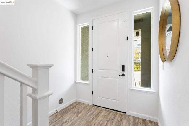 7129 Calistoga Ln, Dublin CA: https://media.crmls.org/mediaz/9360f3ac-4cac-4a1a-bddc-d0d817d05834.jpg