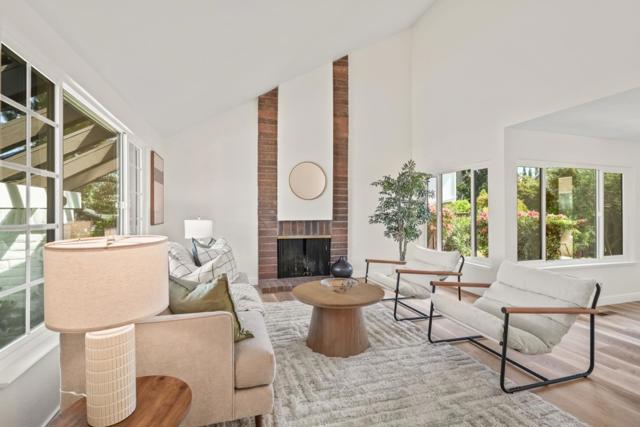 354 Port Royal Avenue, Foster City CA: https://media.crmls.org/mediaz/9364b3db-350a-415b-969d-94bc5a6d4b0f.jpg