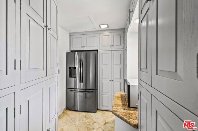 Image 20 of 55 For 2357 Knob Hill Drive
