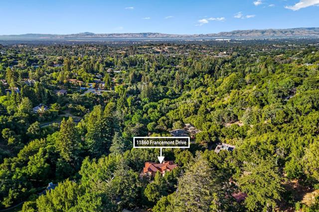11860 Francemont Drive, Los Altos Hills CA: https://media.crmls.org/mediaz/9365a64d-71fd-4f4c-84e6-da52c2cb8cd3.jpg