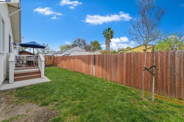 736 N P St, Livermore CA: https://media.crmls.org/mediaz/9366c16b-a9f6-42e7-88eb-680c08e564cc.jpg