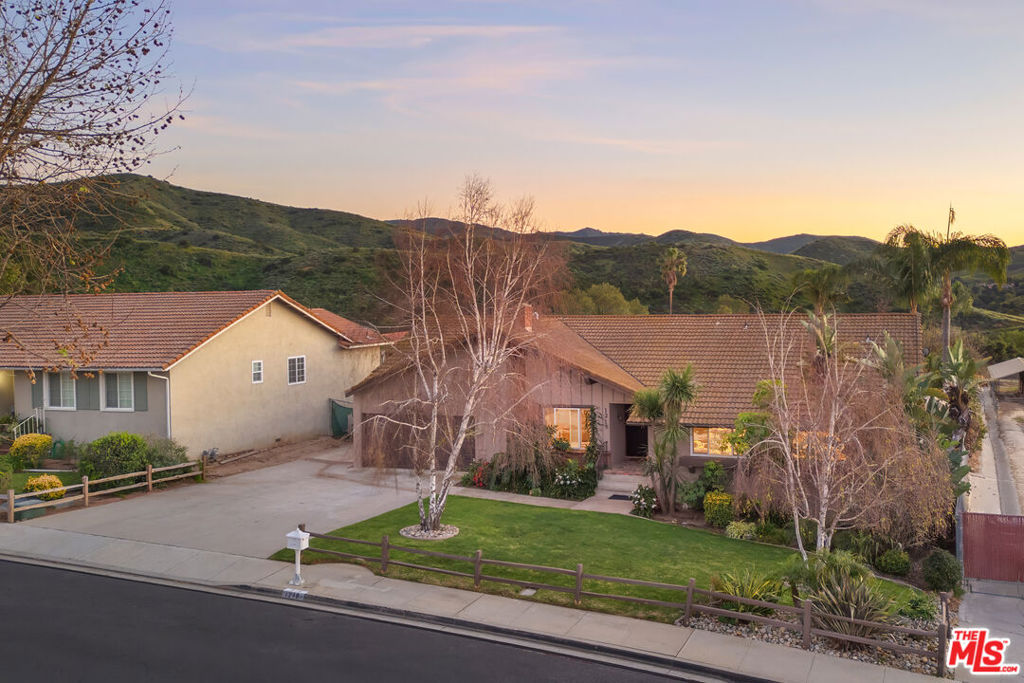 1218 Nonchalant Drive