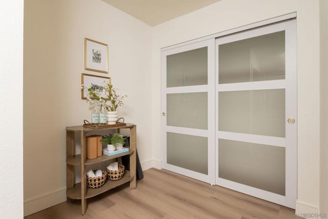 Image 28 of 41 For 1551 Burgundy Rd