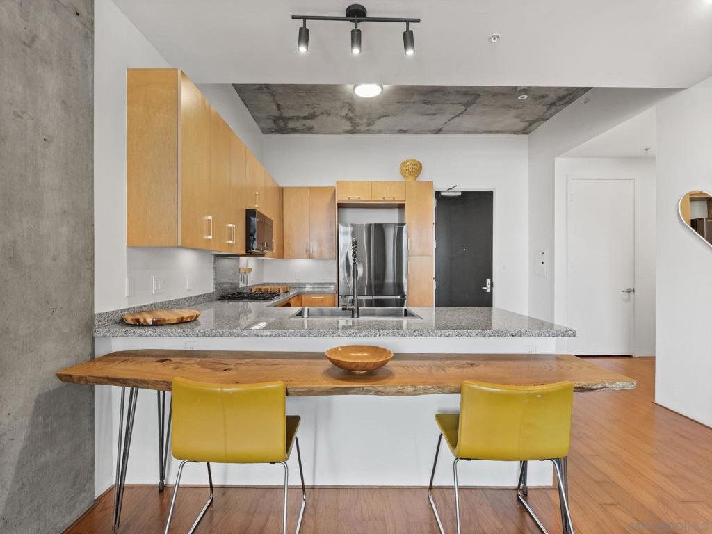 527 10th - photo 11