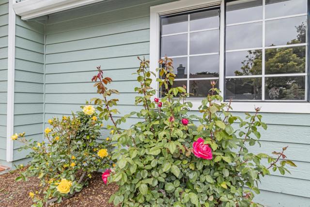 2100 Winged Foot Road, Half Moon Bay CA: https://media.crmls.org/mediaz/9368cbdf-f17d-4a34-8e49-41fd177b0591.jpg