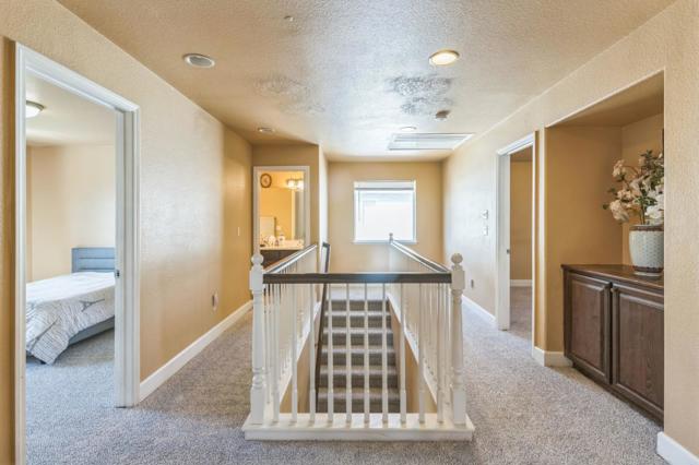 1512 Marigold Drive, Patterson CA: https://media.crmls.org/mediaz/936913b6-1595-4242-90af-9150449435f6.jpg