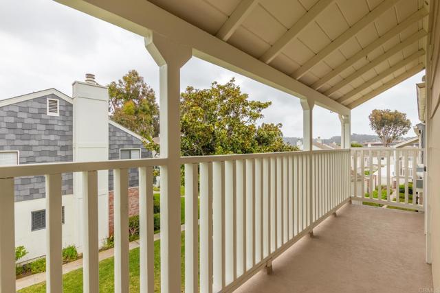 Detail Gallery Image 19 of 26 For 827 Del Mar Downs Rd #E,  Solana Beach,  CA 92075 - 3 Beds | 2/1 Baths