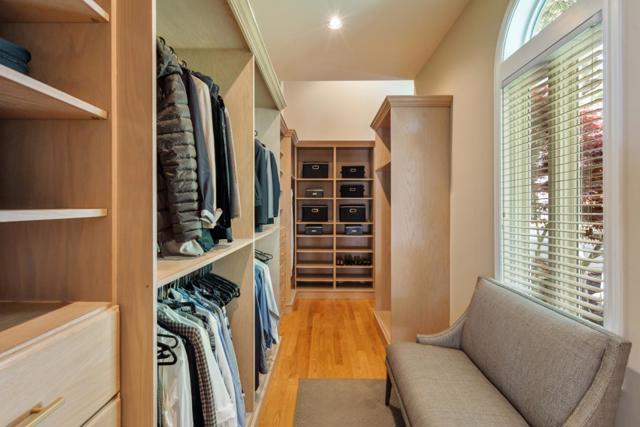 55 Vista Verde Way, Portola Valley CA: https://media.crmls.org/mediaz/93698dc5-7f49-46a6-a2f7-7183b113a931.jpg