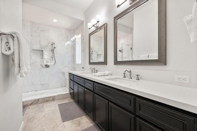 80813 Calle Azul, La Quinta CA: https://media.crmls.org/mediaz/936a12c0-82ca-4ca8-ad89-03390f54a2ba.jpg