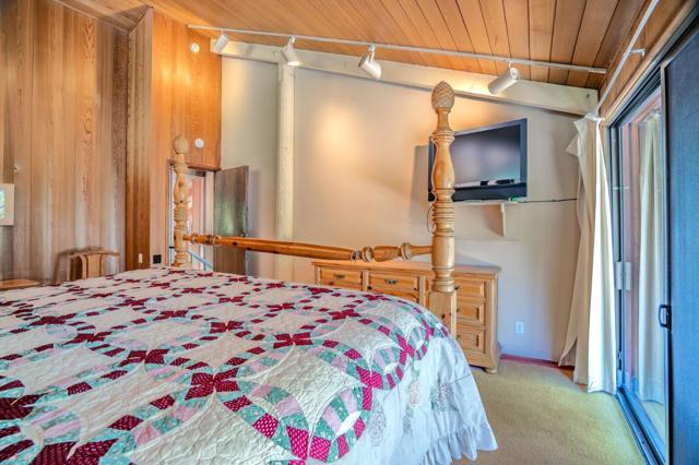 45 Ranch Road, Woodside CA: https://media.crmls.org/mediaz/936e8a85-c800-4829-9b71-a03965de6a19.jpg