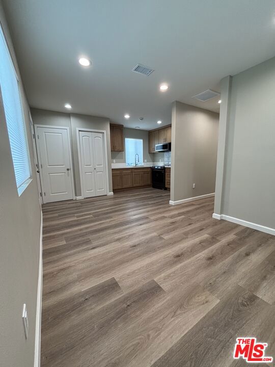 231 S Waldo Avenue, Fullerton CA: https://media.crmls.org/mediaz/936ebd6d-576b-4d37-9ea3-d3dc3ce930dc.jpg