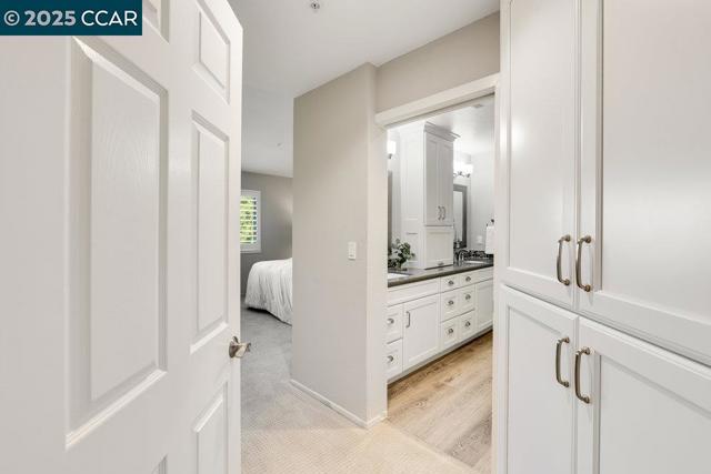 4332 Terra Granada Dr, Walnut Creek CA: https://media.crmls.org/mediaz/936eec4d-6b5d-4c33-af96-ee8f4b635f84.jpg