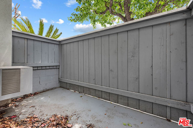 2638 S Barrington Avenue, Los Angeles CA: https://media.crmls.org/mediaz/936f2366-c6df-46f2-8cf1-4155811534c4.jpg