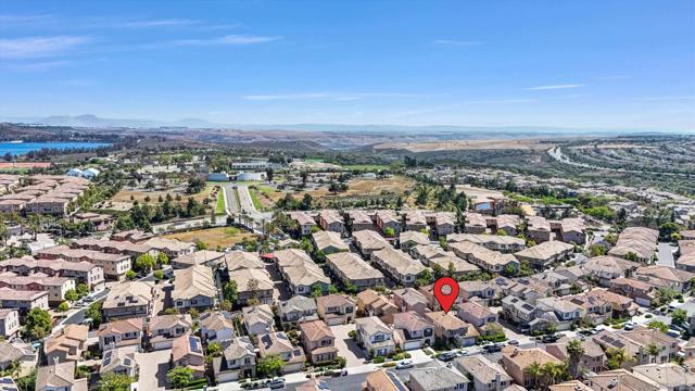 2816 Weeping Willow Rd, Chula Vista CA: https://media.crmls.org/mediaz/936f7a4b-ceb6-4d2b-9f40-8a0049a97604.jpg