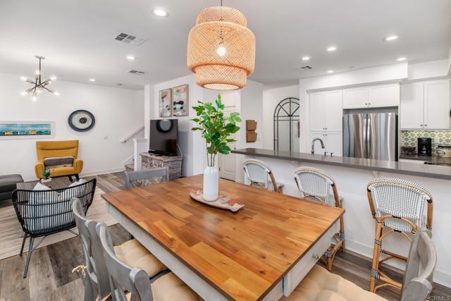 Detail Gallery Image 9 of 46 For 1115 Sea Glass Way, Oceanside,  CA 92054 - 2 Beds | 2/1 Baths