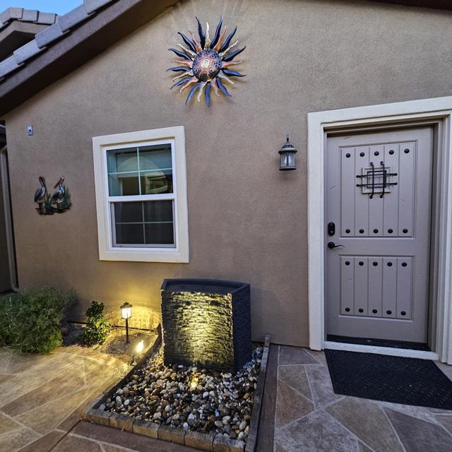 60553 Juniper Lane, La Quinta CA: https://media.crmls.org/mediaz/9372ab6f-d5a5-4173-a0a2-8ed8689ba0fe.jpg