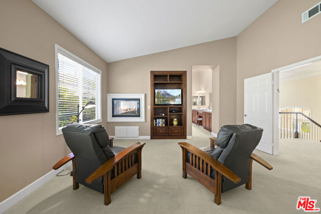 3432 Daniella Court, Calabasas CA: https://media.crmls.org/mediaz/9374383f-fd4d-4084-9d08-5f1715637f7e.jpg