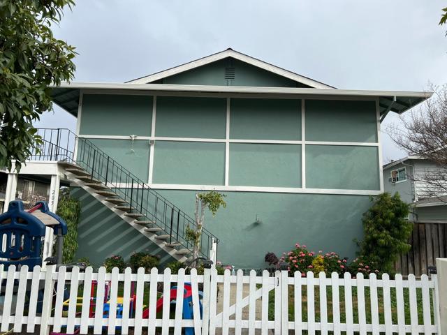 203 Wilton Drive, Campbell CA: https://media.crmls.org/mediaz/9374457e-f6bc-49ab-98b5-f45108af6386.jpg