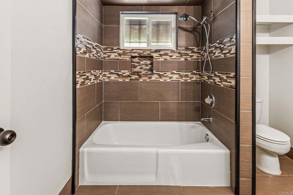 https://media.crmls.org/mediaz/93745346-c4e4-4962-ae04-56a7bd626949.jpg?preset=X-Large