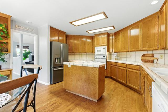 735 Georgetown Place, Gilroy CA: https://media.crmls.org/mediaz/9375c9f5-9b59-42c8-ad55-7af30a0350c1.jpg