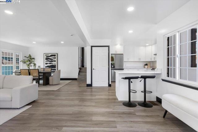 Image 3 of 49 For 5301 Brann St
