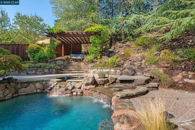 3238 Greenhills Drive, Lafayette CA: https://media.crmls.org/mediaz/9376863f-2158-4e02-8837-da482dcfb1a0.jpg