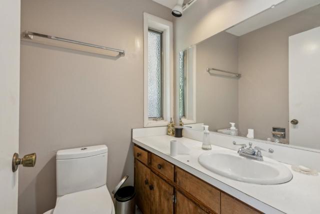 26 Ardor Drive, Orinda CA: https://media.crmls.org/mediaz/9376c962-4f3c-4105-a1cc-10038d03177a.jpg