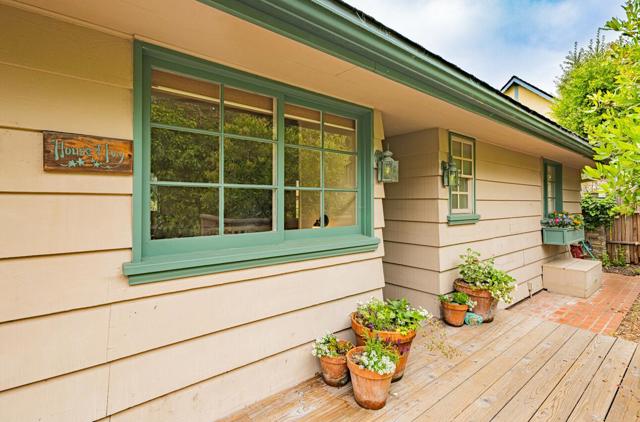 0 8th Ave & Forest Rd, Carmel CA: https://media.crmls.org/mediaz/9376dfdc-ff10-4e41-8f6d-8db361aef6f9.jpg