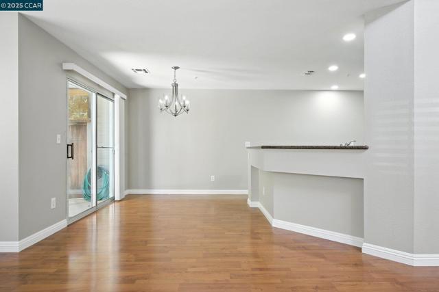 305 Daybreak Court, San Ramon CA: https://media.crmls.org/mediaz/9376ee7a-ccd1-47e8-b24d-74a73210d21d.jpg