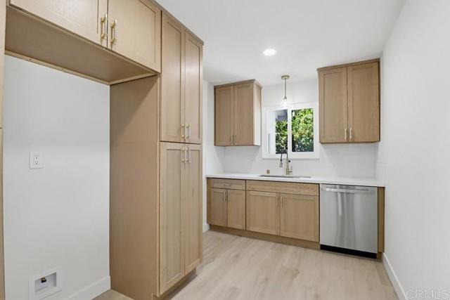 Detail Gallery Image 16 of 46 For 351 Ridgecrest Dr, San Diego,  CA 92114 - 3 Beds | 2 Baths