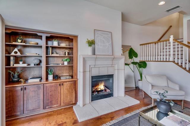 Detail Gallery Image 11 of 57 For 4529 Cove Dr #101,  Carlsbad,  CA 92008 - 4 Beds | 3/1 Baths