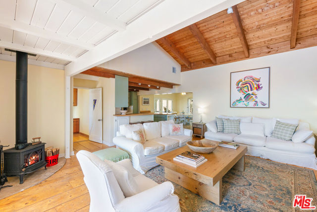 2302 Latigo Canyon Road, Malibu CA: https://media.crmls.org/mediaz/937a04c1-2050-4563-b274-fa1ef28bb296.jpg
