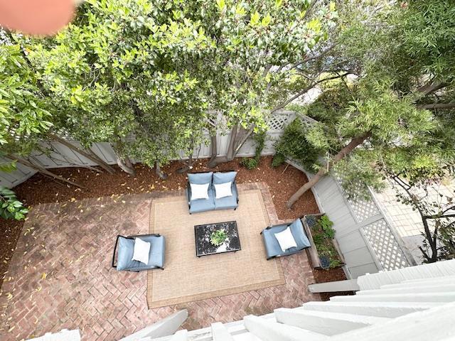 8 Arch Street, Redwood City CA: https://media.crmls.org/mediaz/937a6d13-a7d5-4a76-ab25-80e9a0a5cf69.jpg