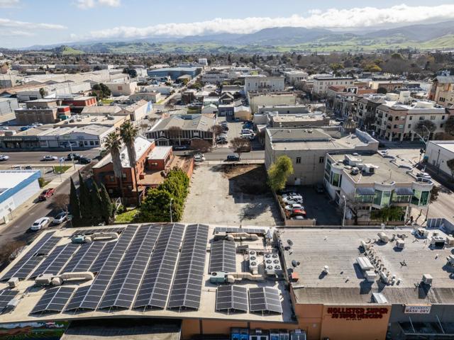 220 Fourth Street, Hollister CA: https://media.crmls.org/mediaz/937aa1d0-1b01-446c-bbb9-5848967cf91c.jpg