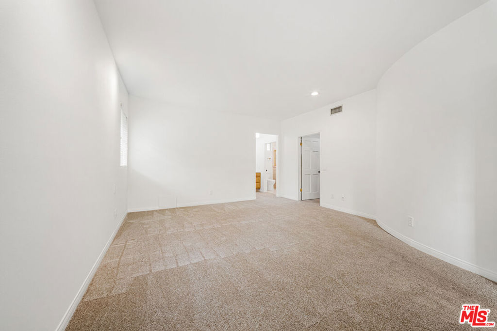 MLS #26848881 image #37