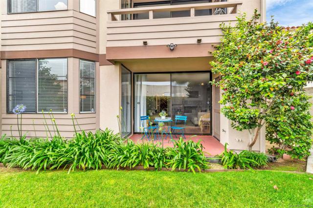 3130 Avenida de Portugal 101, San Diego CA: https://media.crmls.org/mediaz/937c0a47-6821-4e84-a36a-feab5d8dde24.jpg