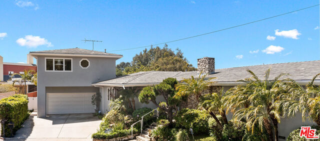 Image 38 of 39 For 821 Glenmere Way