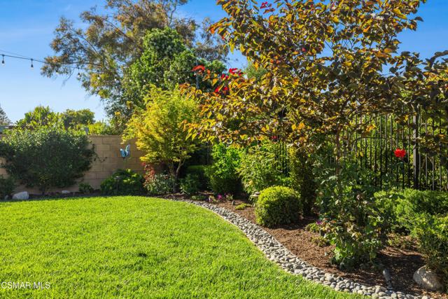 12147 Alder Grove Street, Moorpark CA: https://media.crmls.org/mediaz/937cfb57-e17f-4238-a449-e8a335fc634b.jpg
