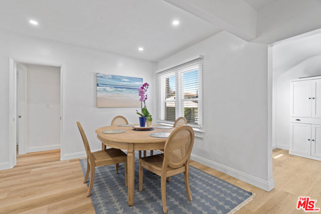 1848 19th Street, Santa Monica CA: https://media.crmls.org/mediaz/937f2484-0c56-4b00-b7d0-bb5490f168cb.jpg
