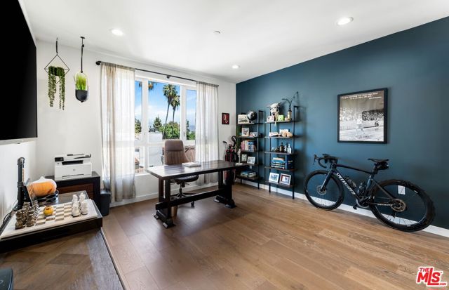 12045 Guerin Street, Studio City, California 91604, 3 Bedrooms Bedrooms, ,3 BathroomsBathrooms,Condominium,For Sale,Guerin,24412059